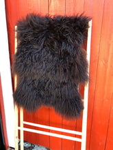 Last inn bildet i Galleri-visningsprogrammet, Villsauskinn med vintertema
